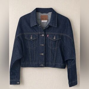 Levi’s premium oversized cropped trucker jean jacket